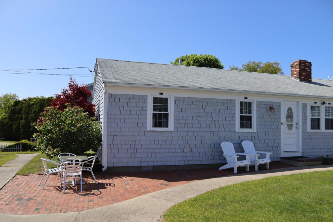 Seaside Serenity, Just A Block /0.1 Mile Away From The Beach Yarmouth Bagian luar foto