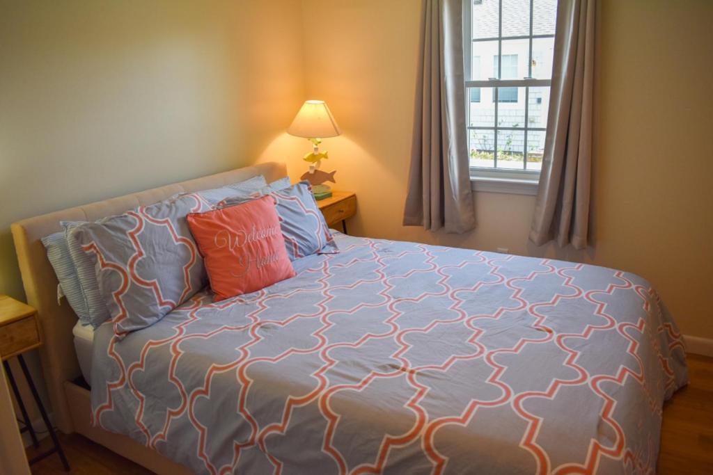 Seaside Serenity, Just A Block /0.1 Mile Away From The Beach Yarmouth Bagian luar foto