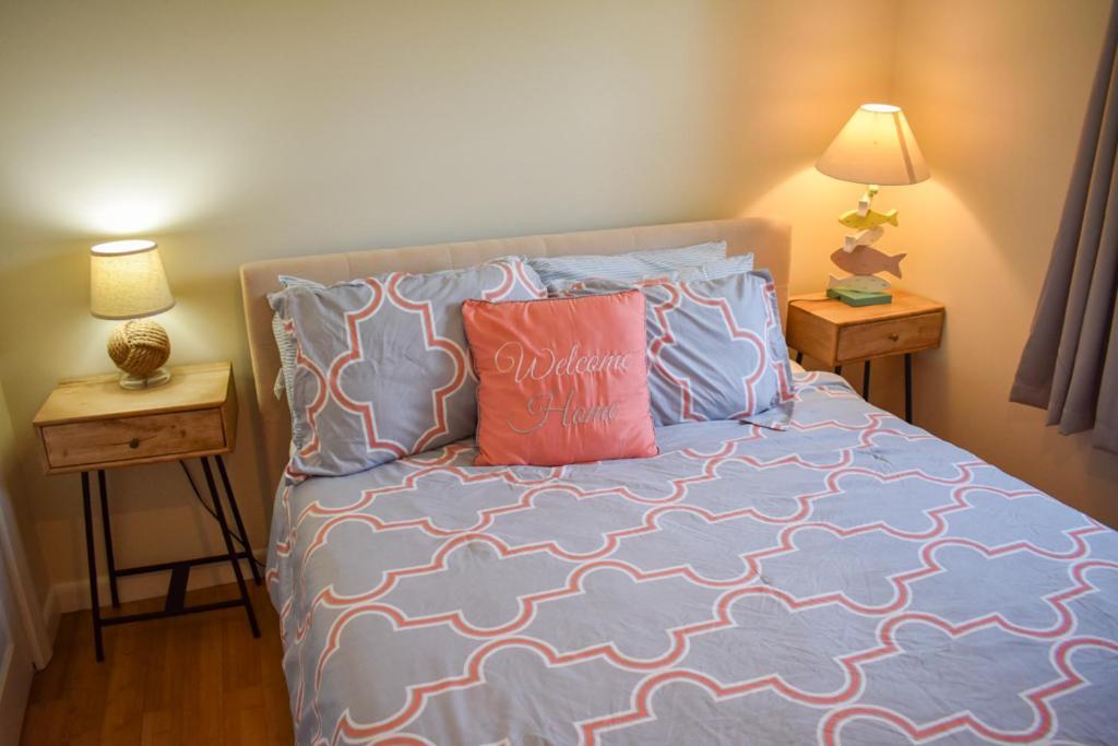 Seaside Serenity, Just A Block /0.1 Mile Away From The Beach Yarmouth Bagian luar foto